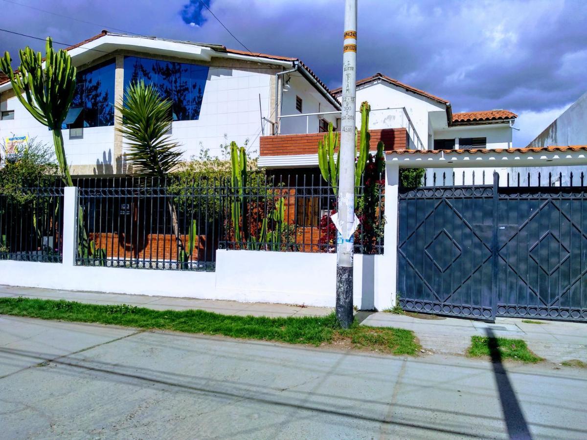 Casa Blanca Hospedaje Huamancaca Eksteriør bilde